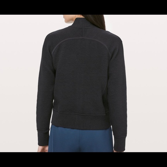 On Repeat Bomber Lululemon size 2 - Picture 2 of 6